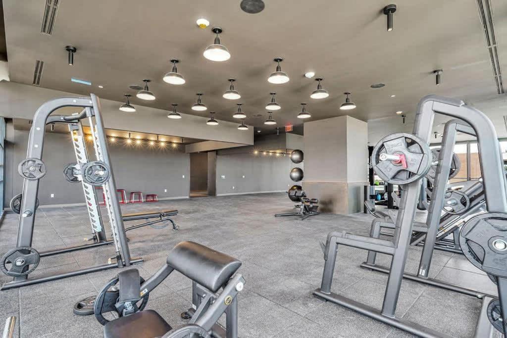 1br With Balcony With Gym & Pool Inn *