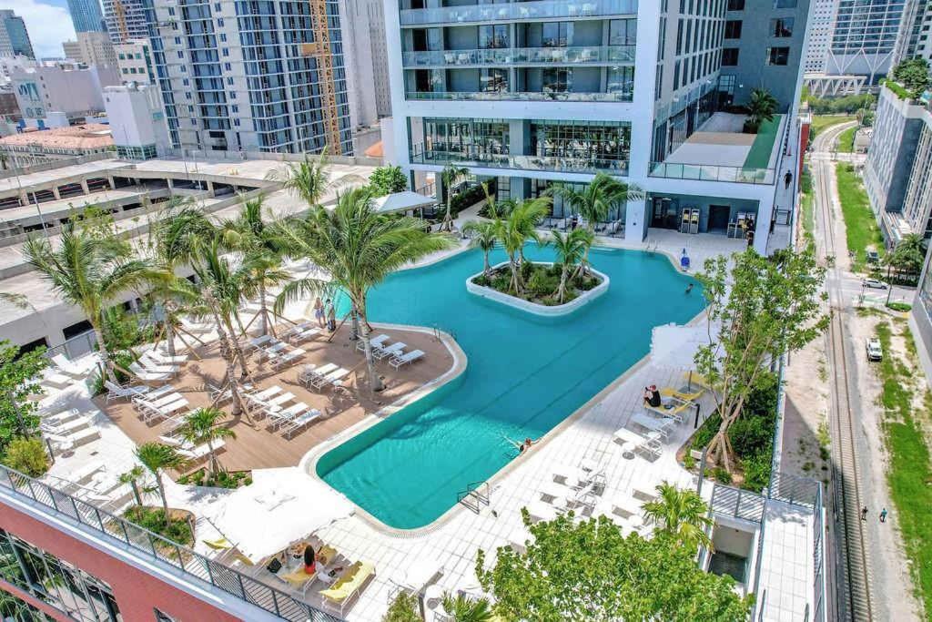1br With Balcony With Gym & Pool Miami